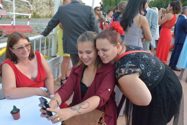 Cliquer pour voir l'image en taille réelle