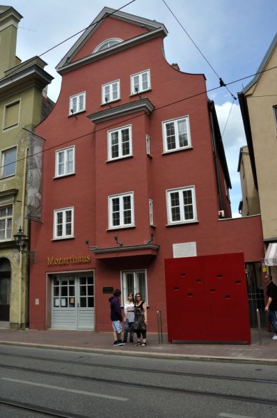 Cliquer pour voir l'image en taille réelle