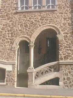 Porte du 8 rue Andr&eacute; Pontier